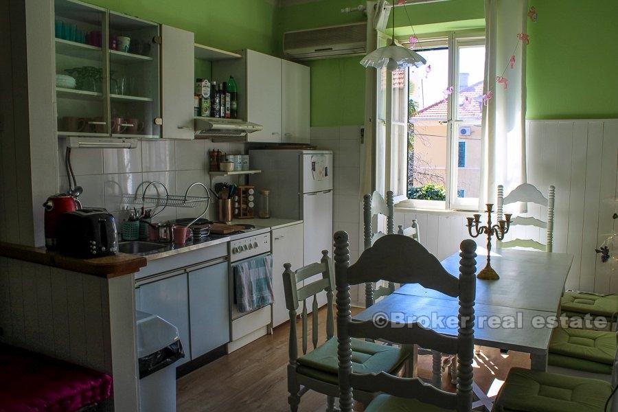 Split, Senter, tre-roms leilighet