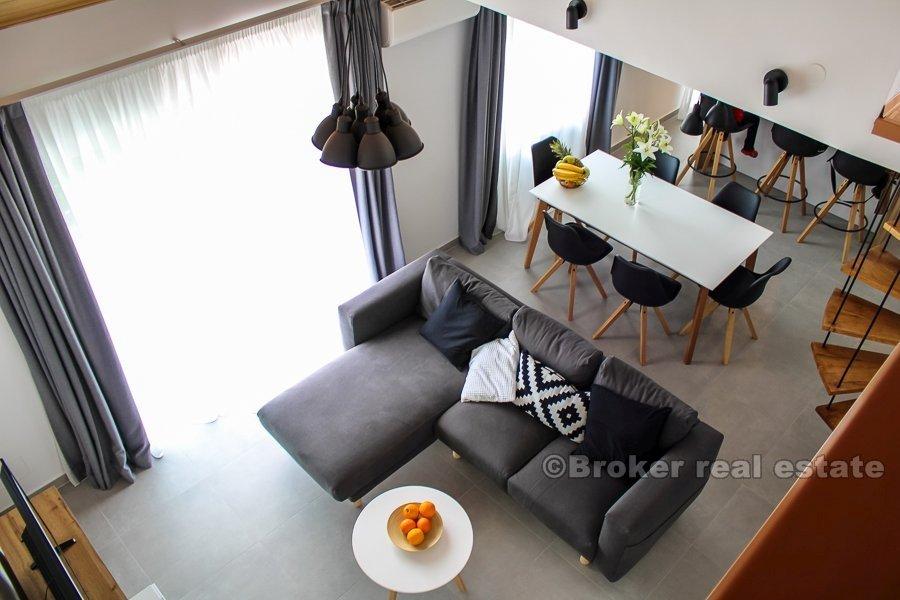 Split, Bol, dvoupatrový penthouse