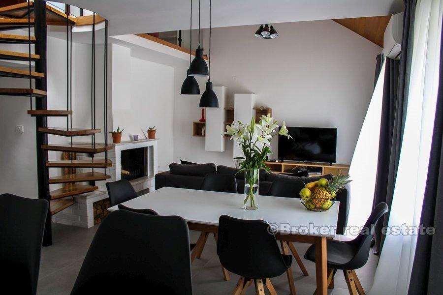 Split, Bol, dvoupatrový penthouse