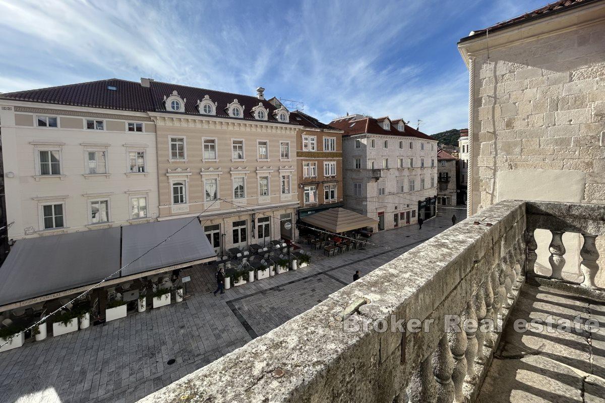 Split, centrum, byt na troch podlažiach v centre