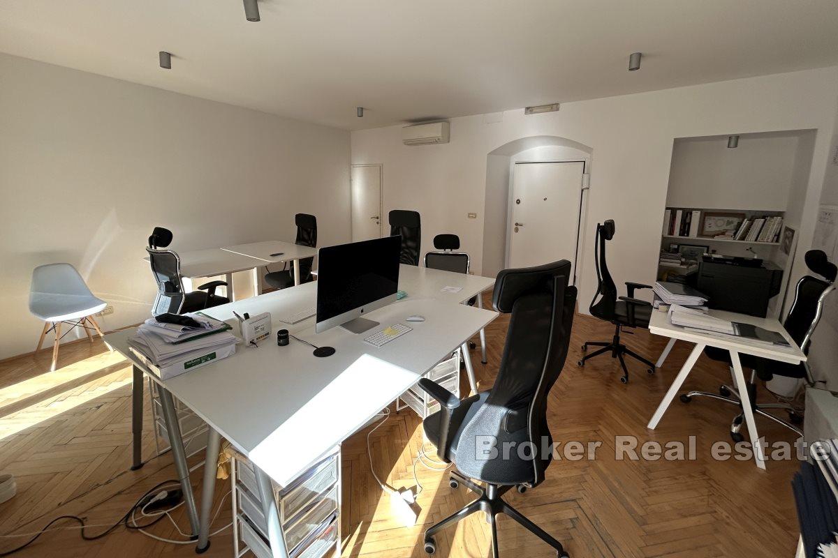 Split, centrum, byt na tři podlaží v centru