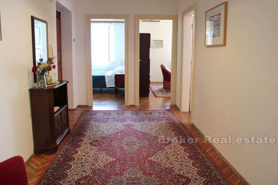 Split, Pojisan, fin og komfortabel leilighet med to soverom