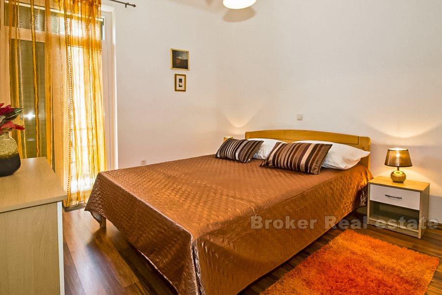 Split, zařízený byt, k dlouhodobému pronájmu