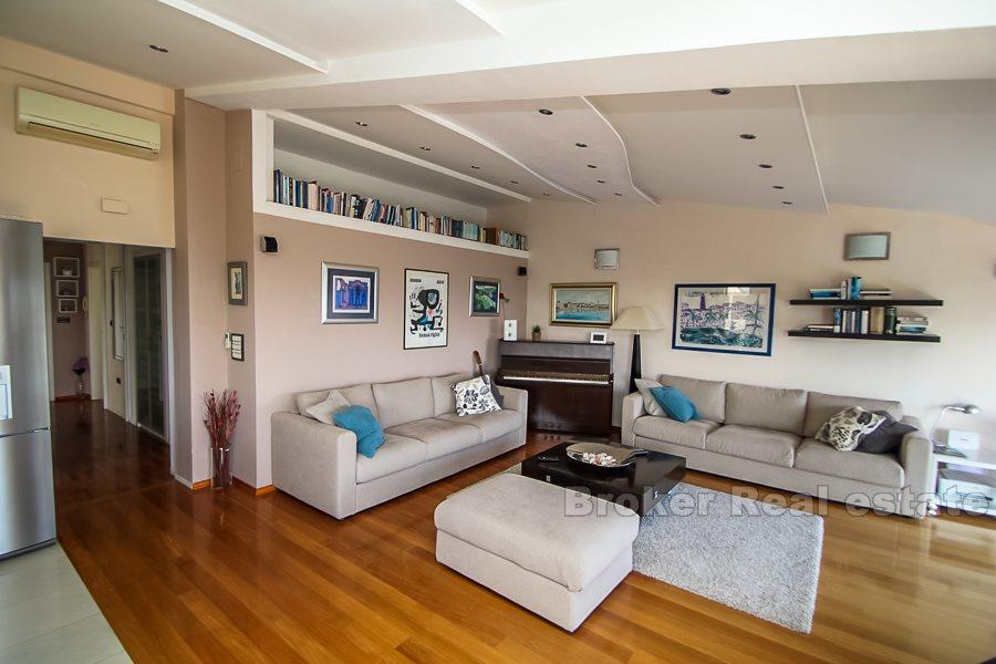 Split, Meje, modern and nicely decorated penthouse