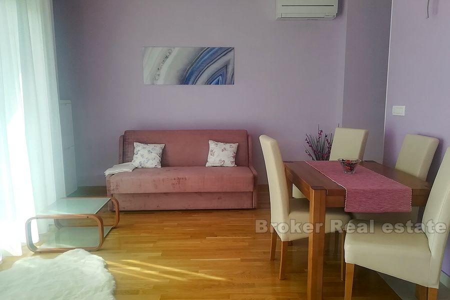 Split, komfortabel ett-roms leilighet