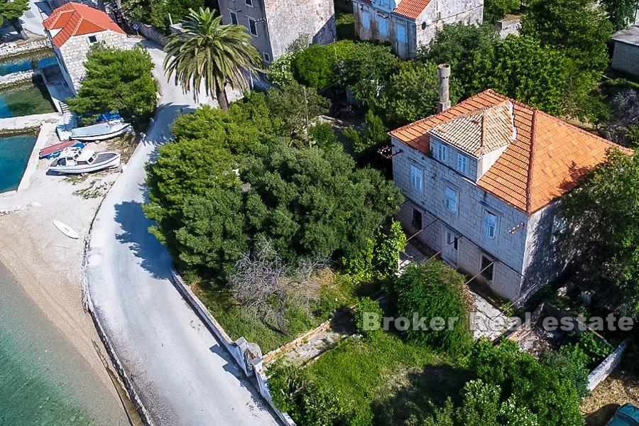 Peljesac, Steinvilla am Meer