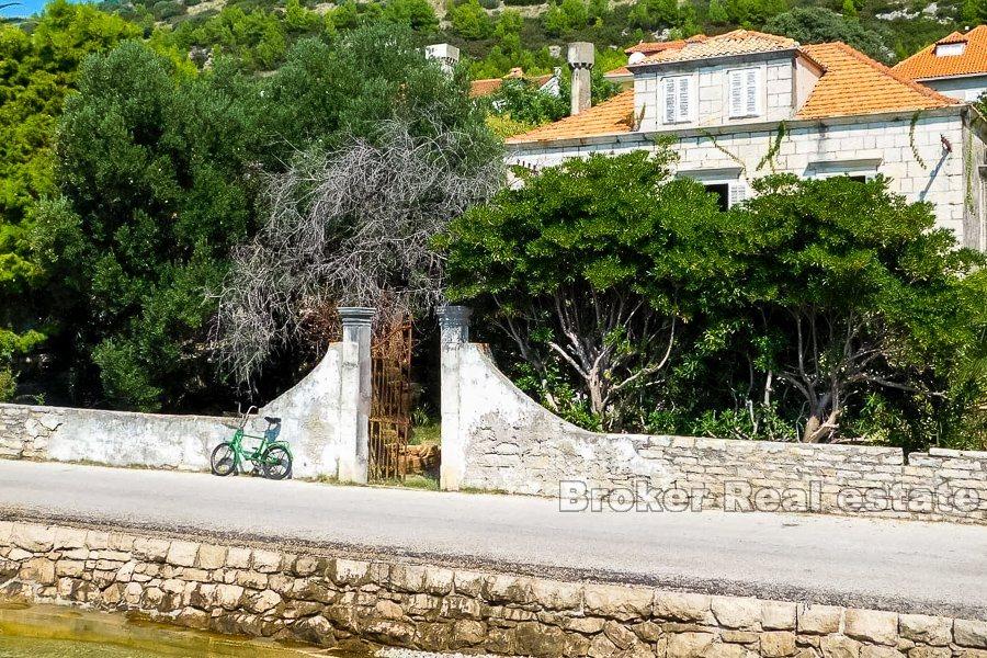 Peljesac, stone villa by the sea