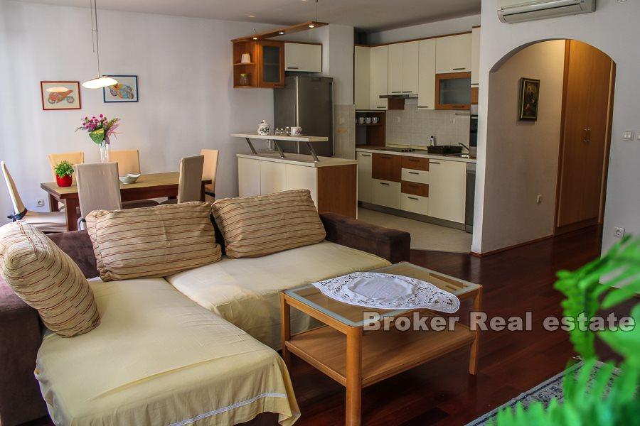 Split, Center, appartement de trois chambres
