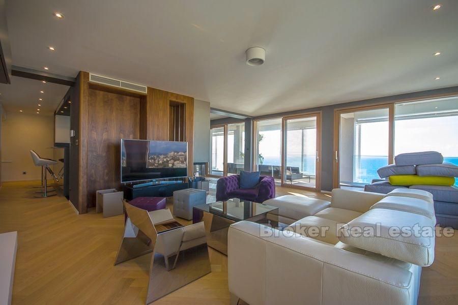 Split, Duilovo, velký, luxusní byt se třemi ložnicemi