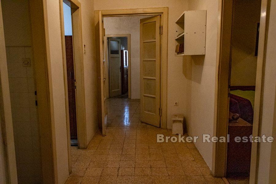 Split, Pojisan, duże i wygodne mieszkanie