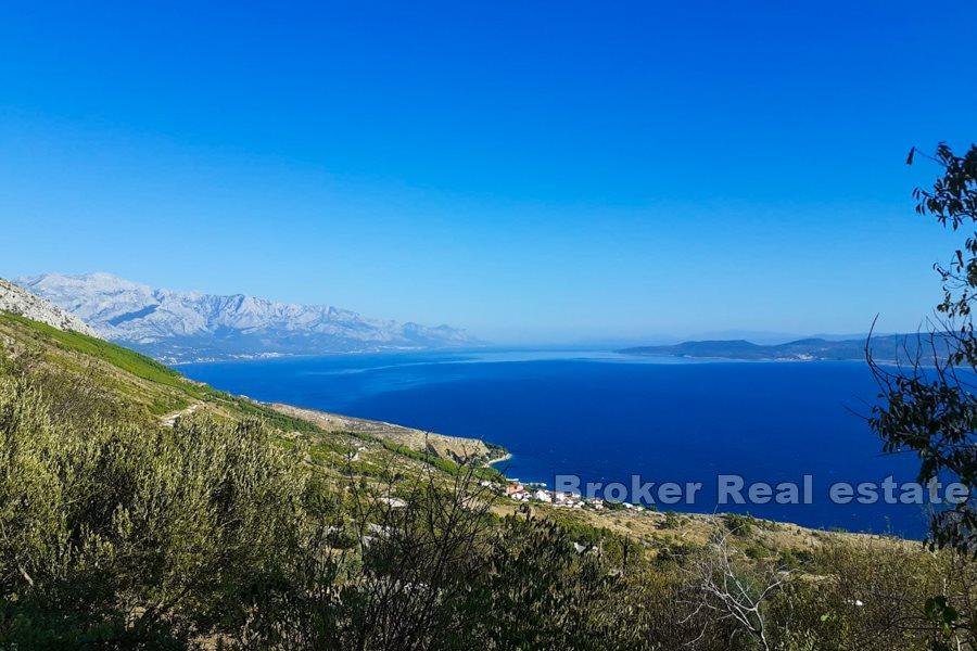 Omiš - Stavební pozemek s výhledem na moře