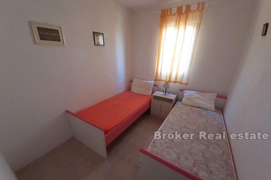 Ostrov Šolta - krásny, samostatne stojaci dom s výhľadom na more