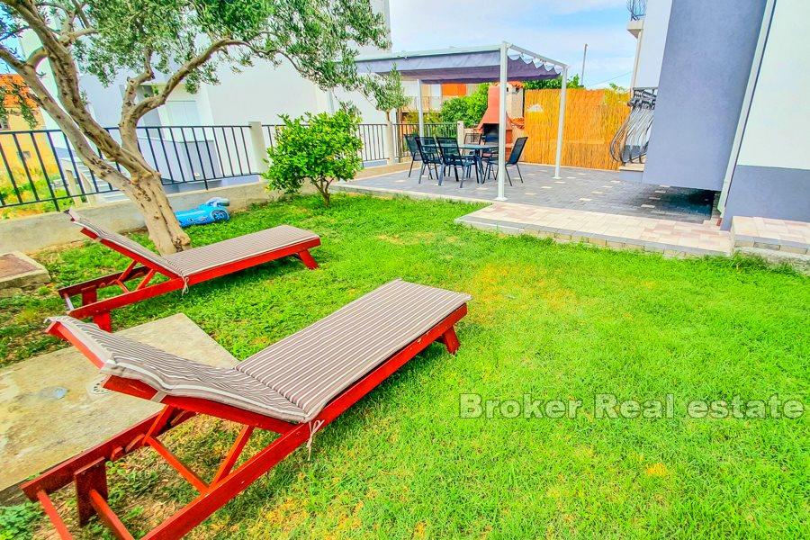 Near Split - Neu renovierte Doppelhaushälfte