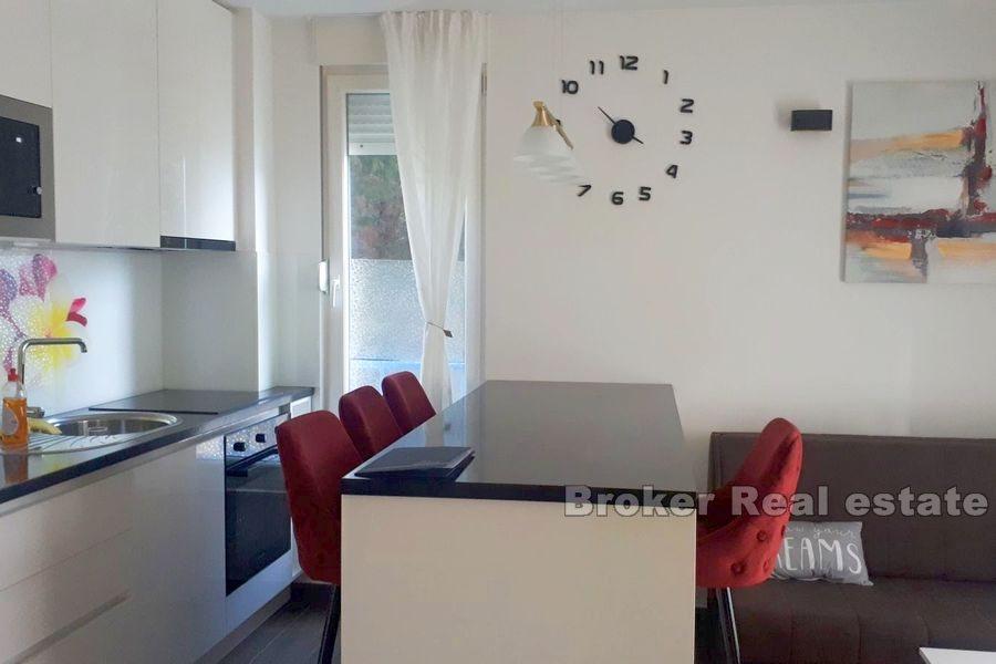 Split, Znjan, nowoczesny apartament z jedną sypialnią i widokiem na morze
