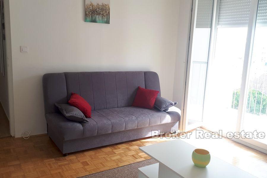 Split, Lokve, komfortowy apartament z jedną sypialnią i widokiem na morze