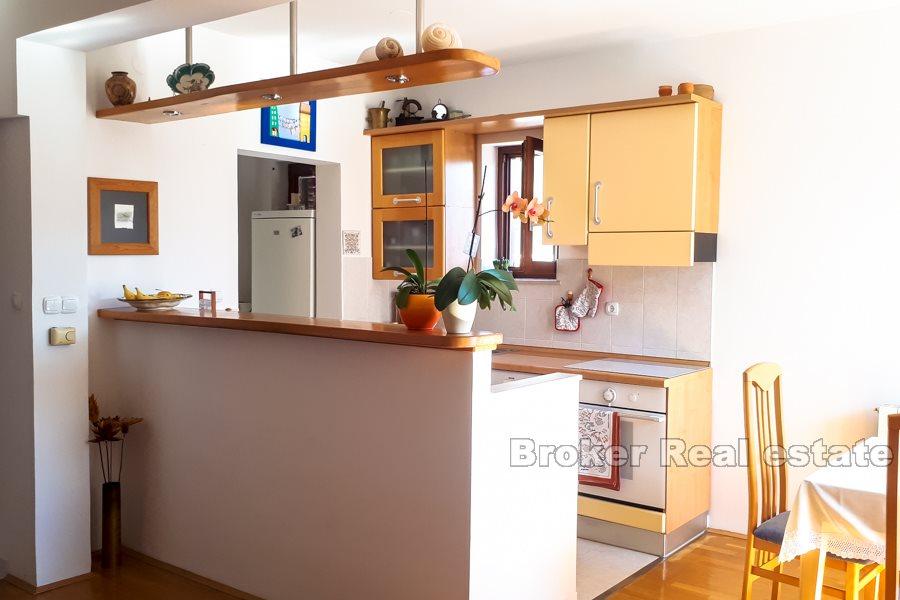 Split, Meje, stan s pogledom na more