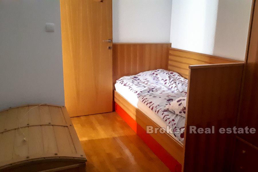 Split, Meje, stan s pogledom na more