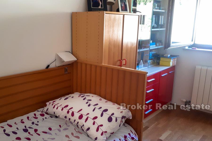 Split, Meje, stan s pogledom na more