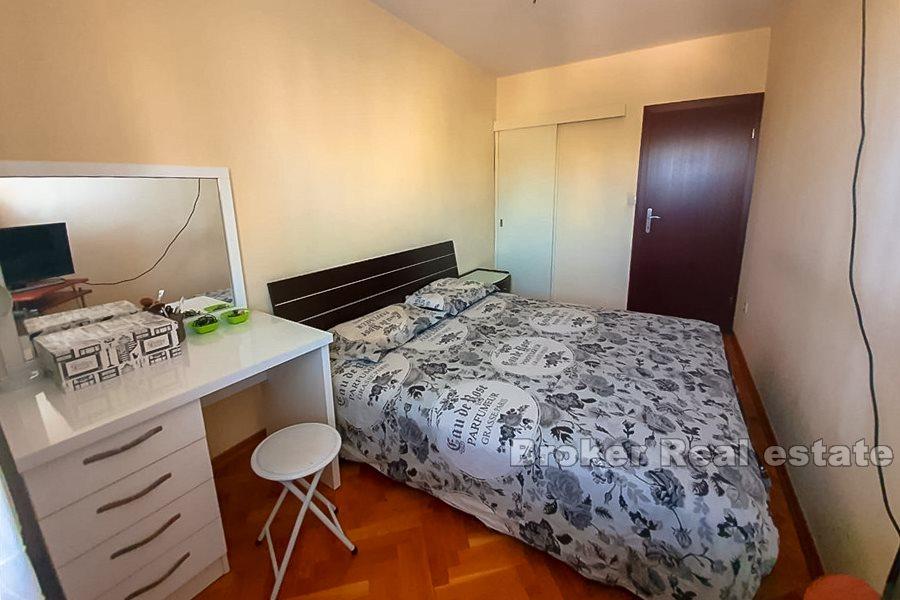 Split, Split 3, appartement de trois chambres spacieux et ensoleillé