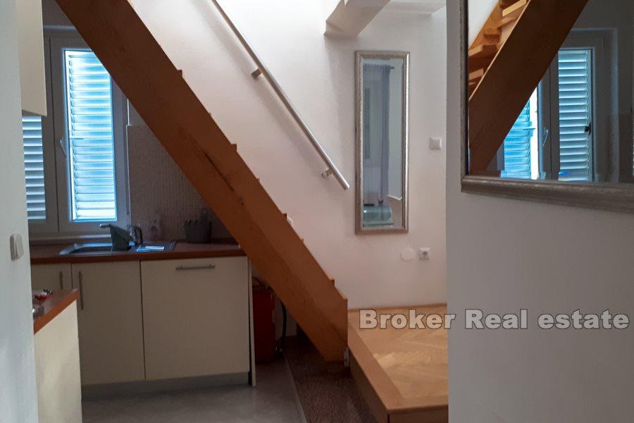 Split, Center, toetasjes leilighet i steinhus