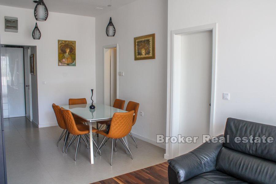 Split, Znjan, et roms luksusleilighet