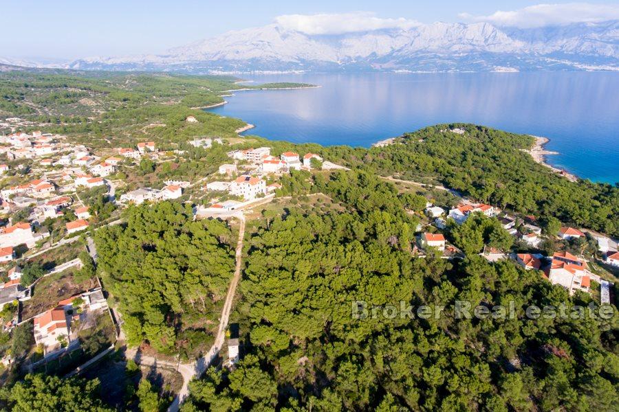 Ostrov Brač, stavební pozemek s výhledem na moře
