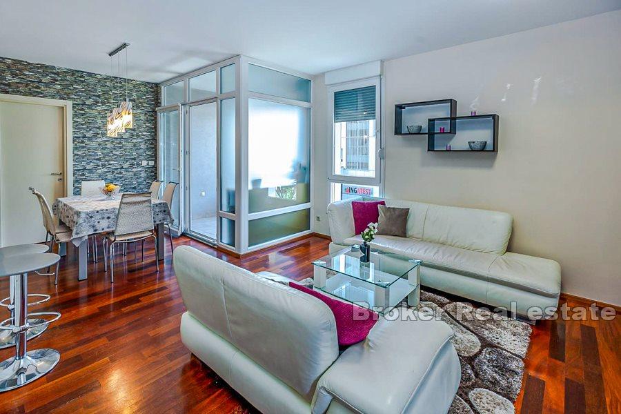 Split, Sukoisan, moderný trojizbový byt