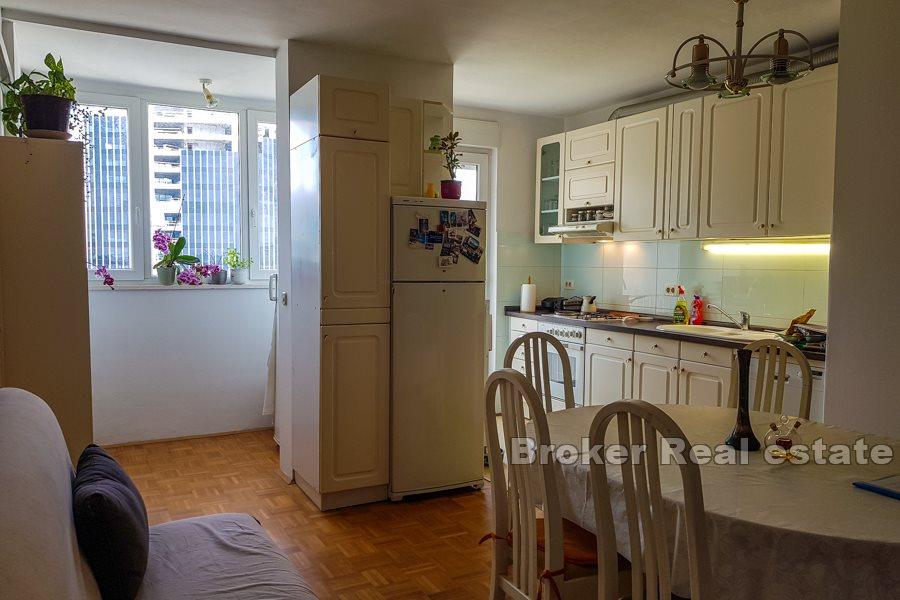 Split, Kman, trzypokojowy apartament z widokiem na miasto