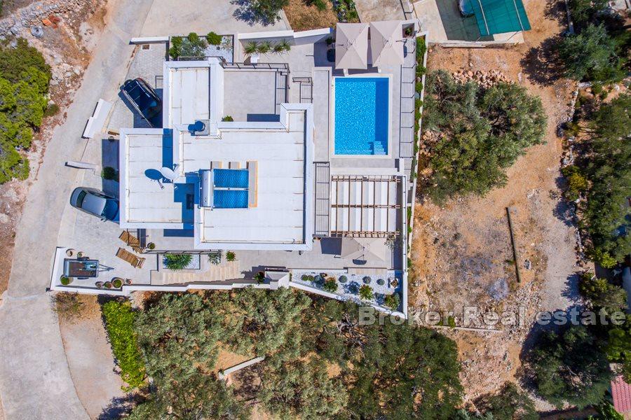 Øya Hvar, villa med basseng og havutsikt