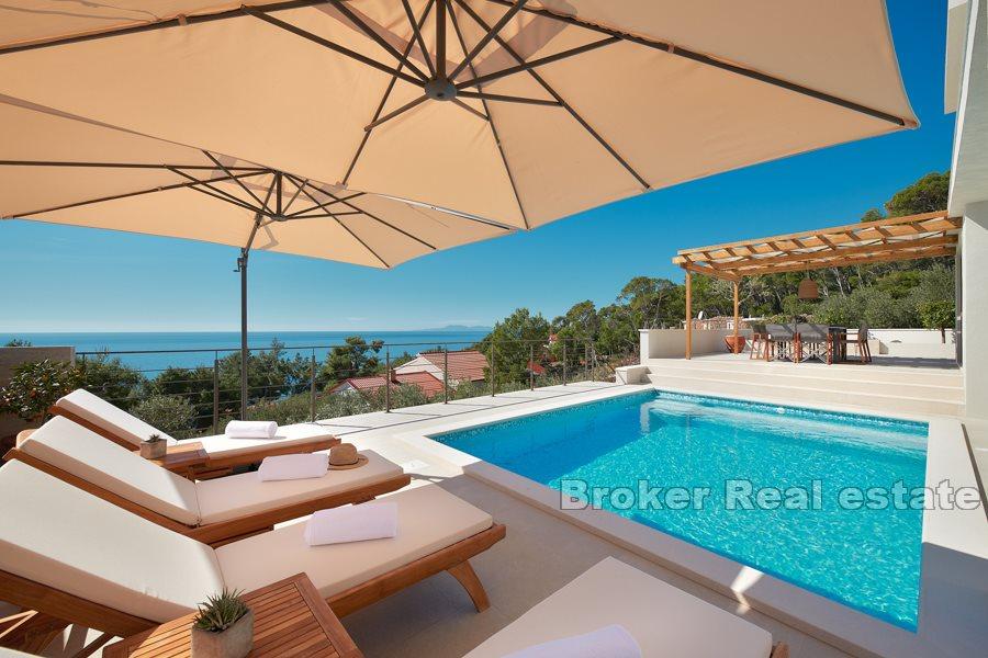 Øya Hvar, villa med basseng og havutsikt