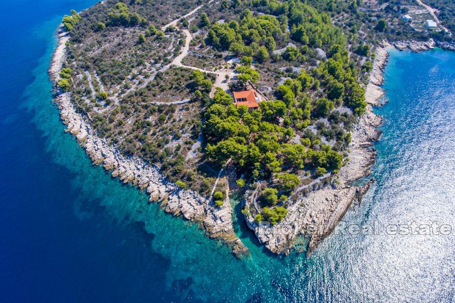Otok Drvenik - jedinstveno osamljeno imanje