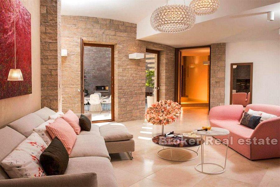 Ostrov Brač - jedinečná vila s bazénem