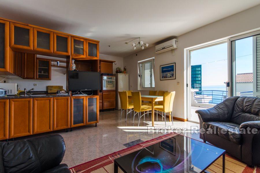 Split, Meje - Komfortní apartmán s terasou a zahradou