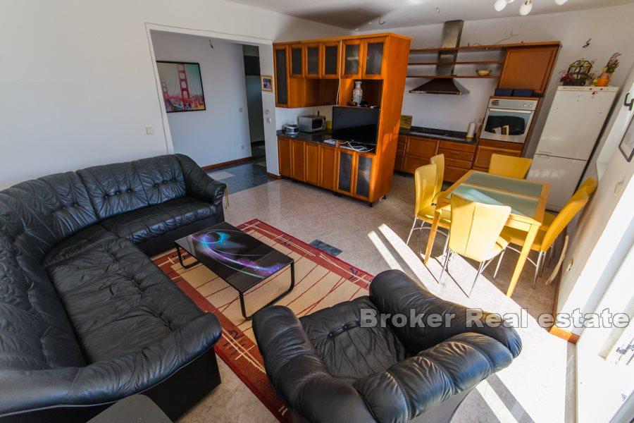 Split, Meje - Komfortowy apartament z tarasem i ogrodem