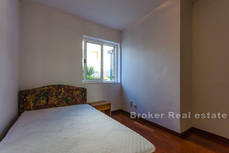 Split, Meje - Komfortowy apartament z tarasem i ogrodem