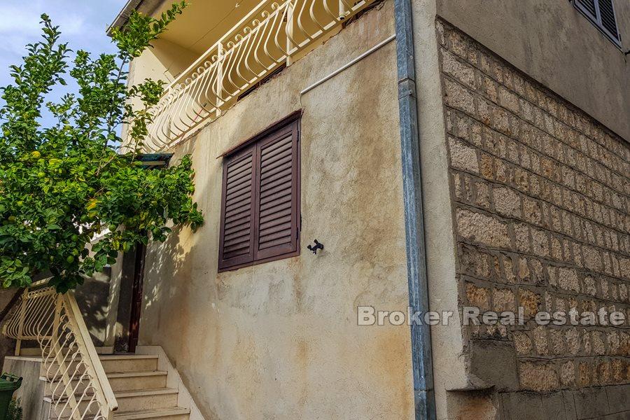 Ostrov Čiovo - dvojdomek, kamenný dům