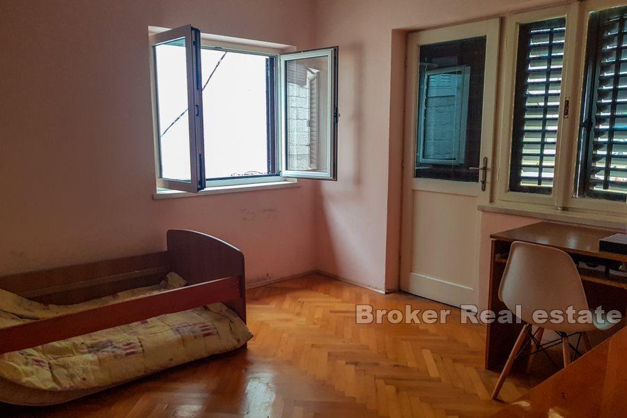 Ostrov Čiovo - dvojdomek, kamenný dům