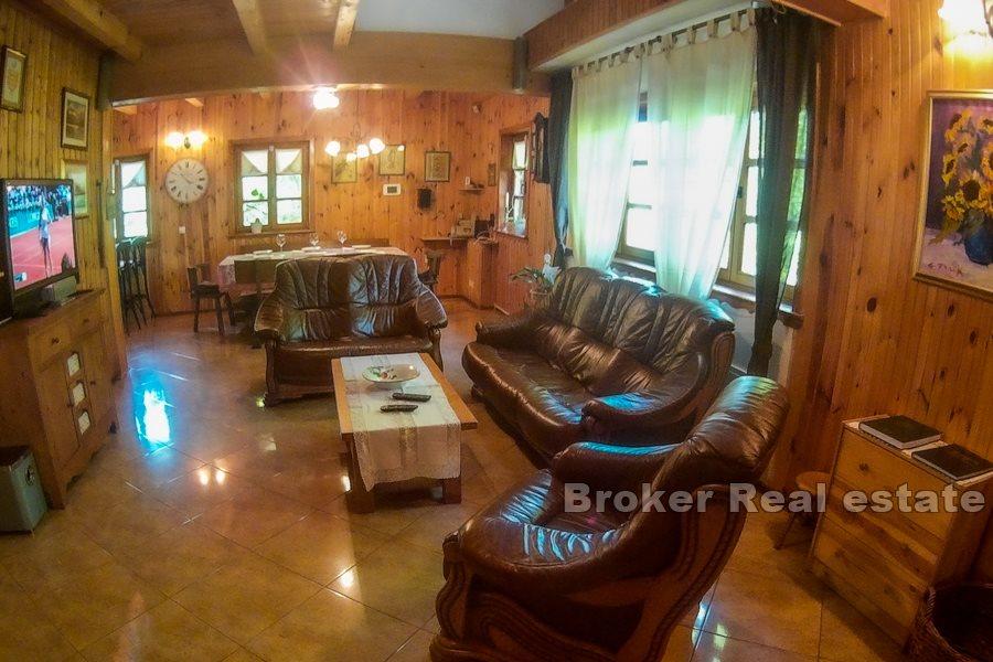 Plitvice - Krásna nehnuteľnosť na Plitvických jazerách