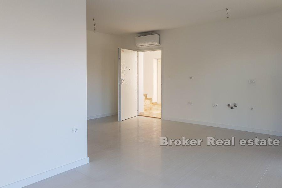 Øya Ciovo - Leilighet med åpen havutsikt fra terrassen