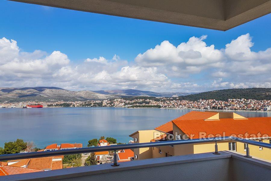 Wyspa Ciovo - Apartament z czterema sypialniami i widokiem na morze