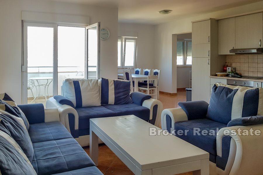 Wyspa Ciovo - Apartament z czterema sypialniami i widokiem na morze