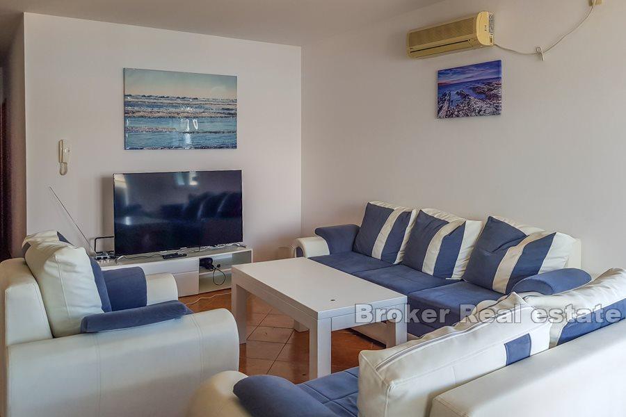 Wyspa Ciovo - Apartament z czterema sypialniami i widokiem na morze