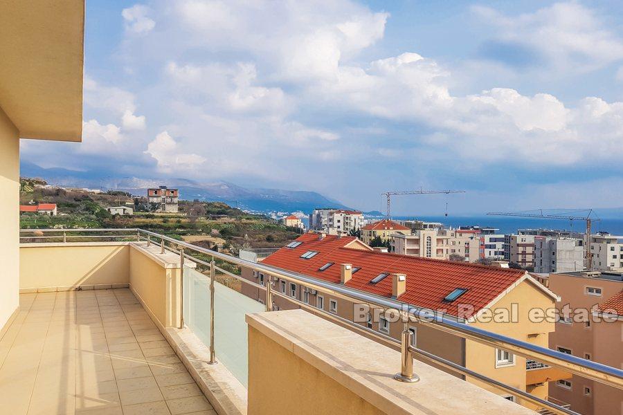 Split, Znjan - Dvojúrovňový apartmán s výhľadom na more