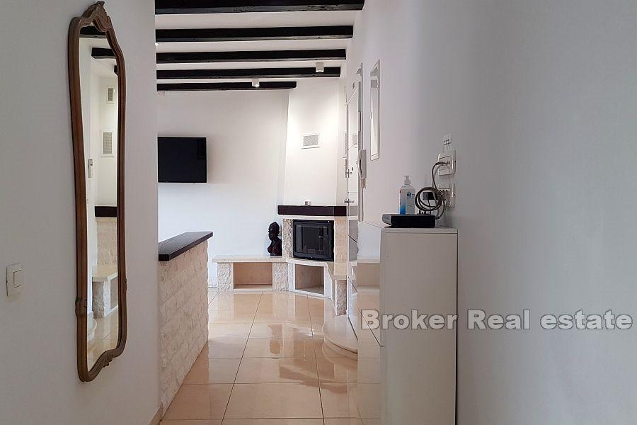 Centrum Splitu - Wygodne mieszkanie na poddaszu z widokiem na miasto