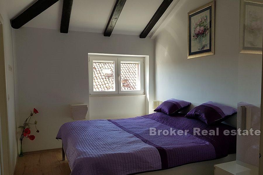 Centrum Splitu - Wygodne mieszkanie na poddaszu z widokiem na miasto