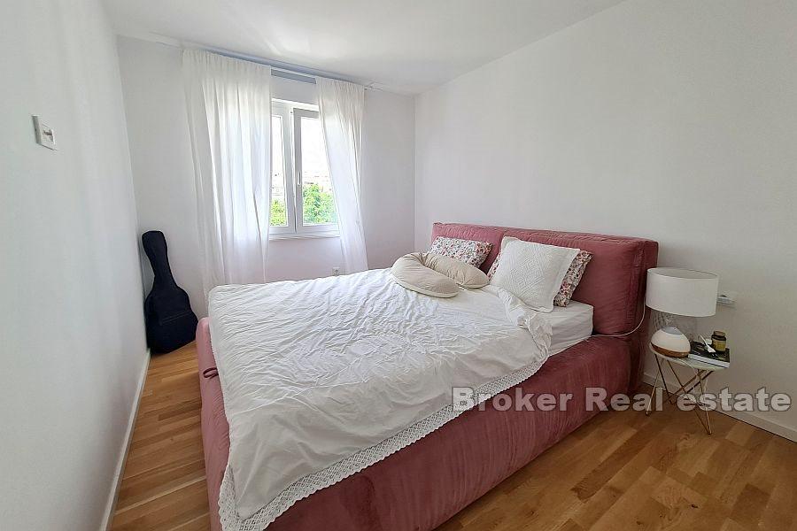 Split, Blatine - Современная трехкомнатная квартира с видом на море