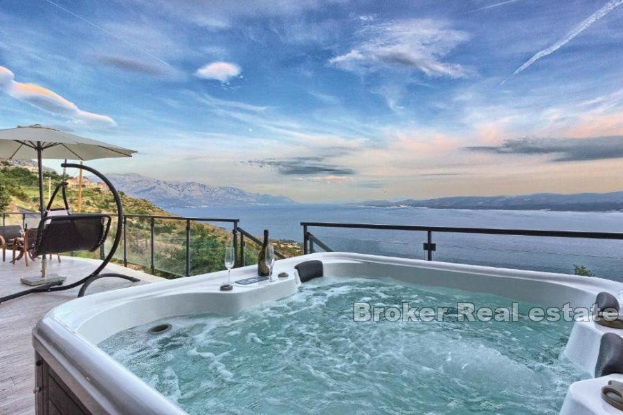 Omis - Moderne Villa mit Pool und Meerblick