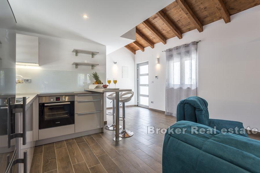 Split - Newly built modern house with pool