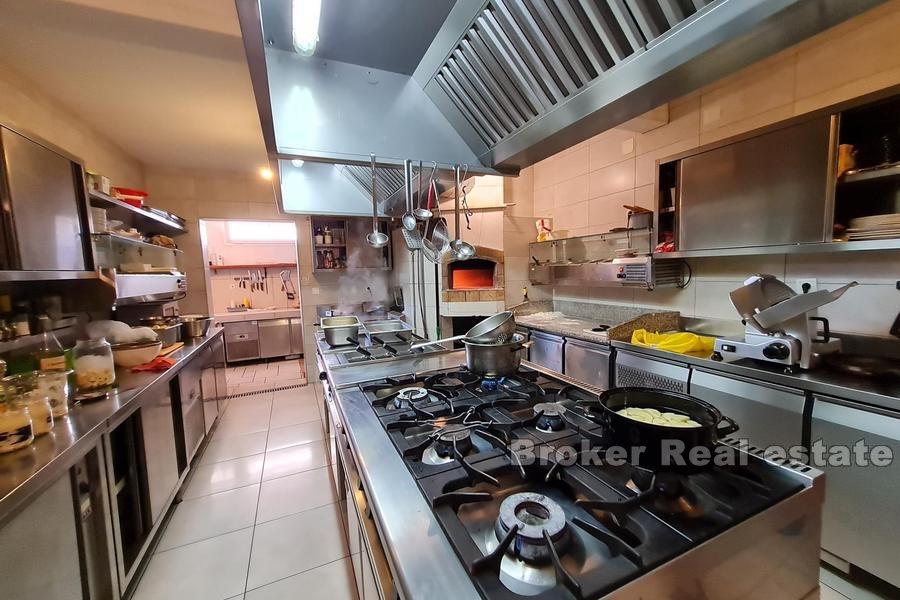 Øya Hvar - Nybygde strandpromenaden villa med virksomheten plass