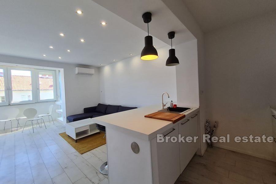 Split - Meje, moderne to -roms leilighet nær sjøen